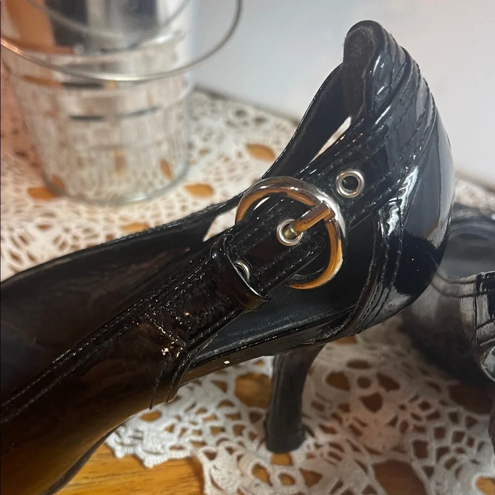 Stuart Weitzman Black Patent Leather Heels - Picture 6 of 8